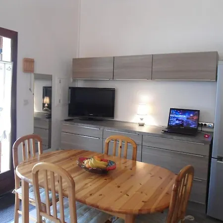 - Climatisee 5 Pers Proche Avec Terrasse Et Parking V0387 Hébergement de vacances *