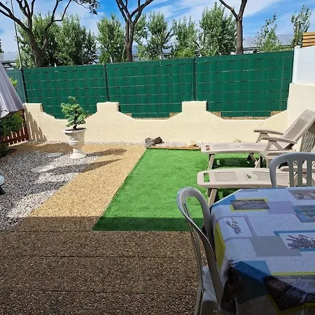 - Climatisee 5 Pers Proche Avec Terrasse Et Parking V0387 فيا