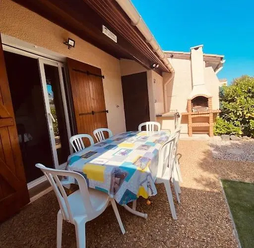 Agence Jf Immo - Climatisee 5 Pers Proche Avec Terrasse Et Parking V0387 * Виас