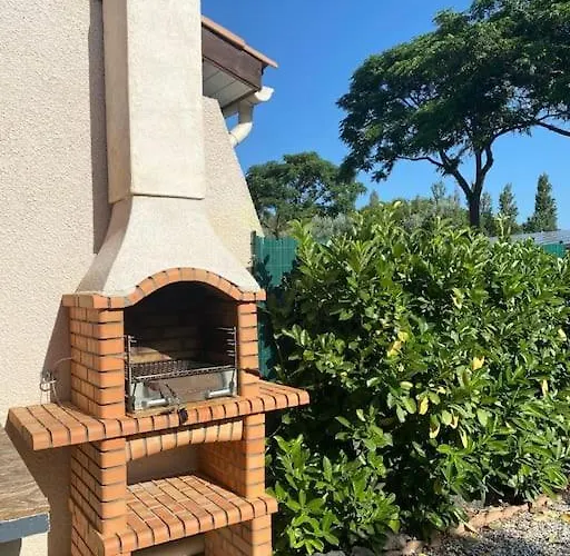 - Climatisee 5 Pers Proche Avec Terrasse Et Parking V0387